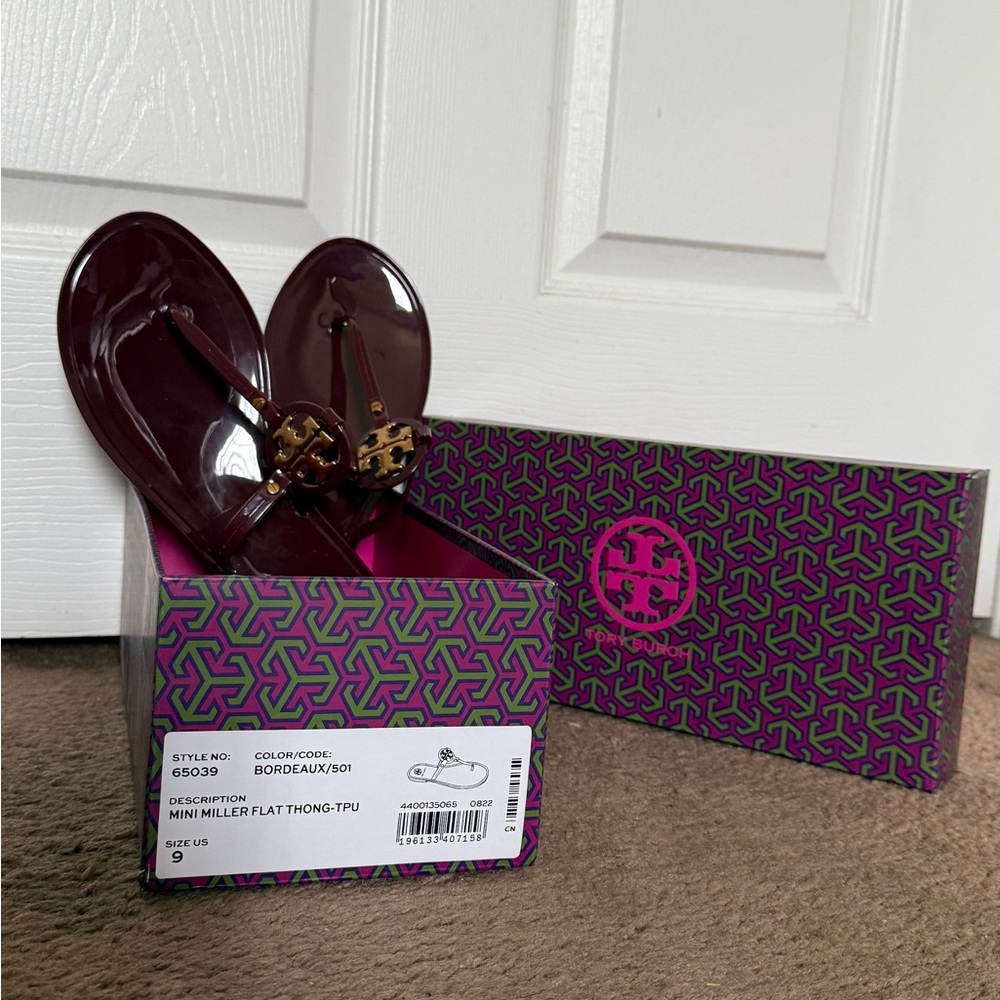 Tory Burch Bordeaux Mini Miller Flat Thong Sandals🍷